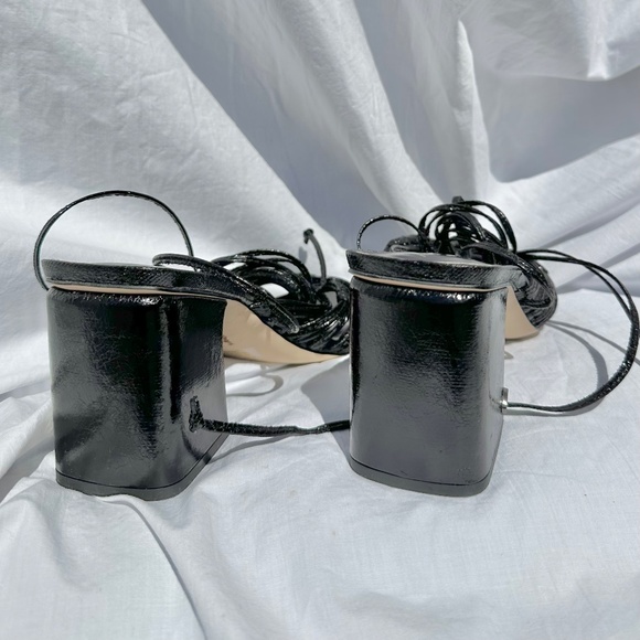 Black Thin Strappy Low Block Heel Sandal w Twisted Knot Detail - Picture 6 of 7